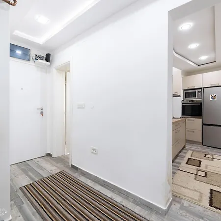 Old Town Colorful Two-bedroom Apartment